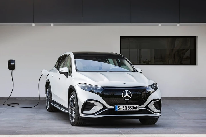 Quanto costa ricaricare un'auto elettrica e come risparmiare
