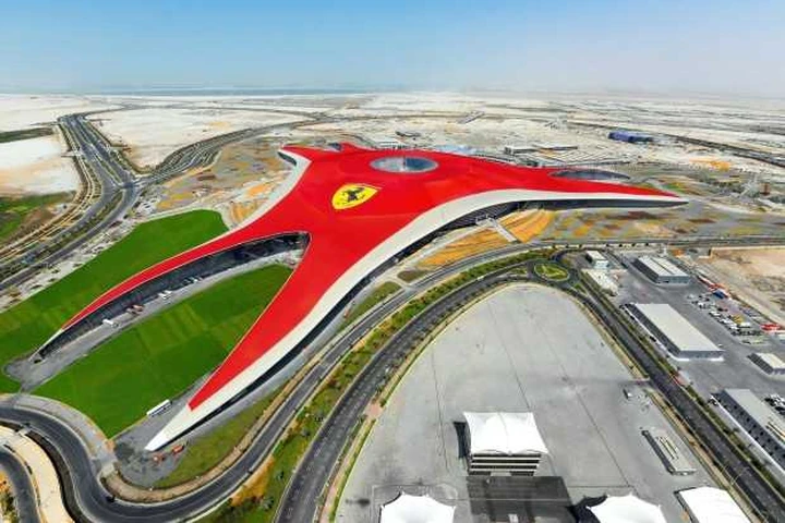 Apre il Ferrari World Abu Dhabi, la nuova mecca dei motori