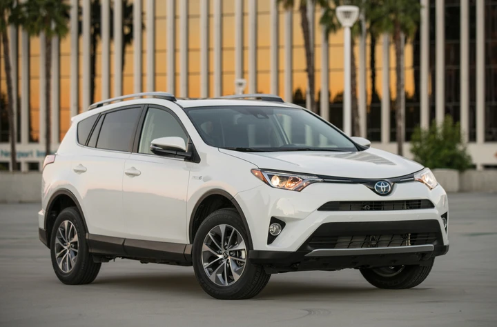 Toyota Rav4: il primo esemplare prodotto negli impianti di San Pietroburgo