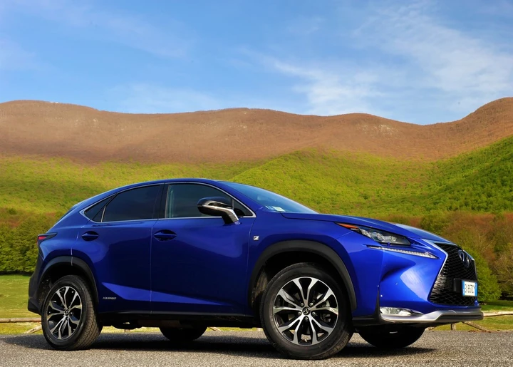 Lexus NX F-Sport: la prova su strada