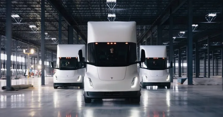 Tesla Semi pronto al debutto in Europa: produzione su larga scala nel 2025
