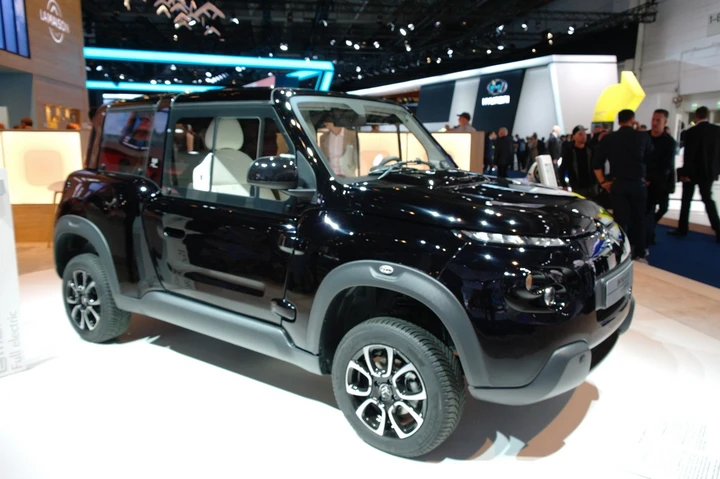 Citroen E-Mehari Styled by Courreges: l'edizione limitata a Francoforte