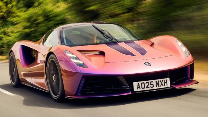 Lotus Evija: la supercar elettrica da 2039 cavalli che ridefinisce l’estremo