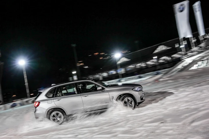 BMW: X5 xDrive 40e e 225 xe Active Tourer: primo contatto