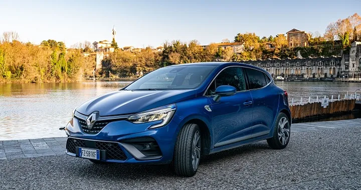 Renault Clio 5: la generazione 2020 è connessa ed elettrificata