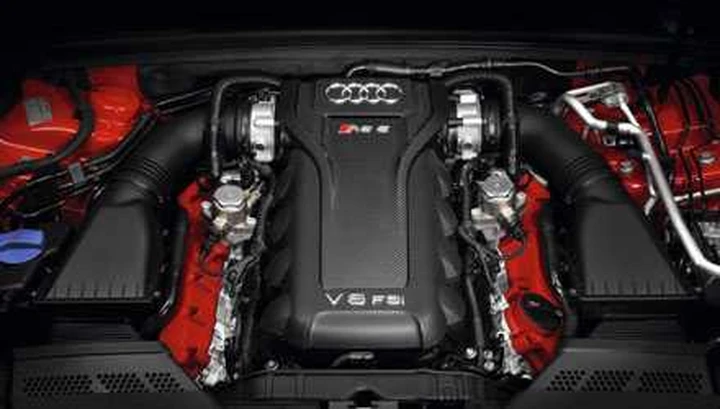 Sotto il cofano dell'Audi RS5 ci sarà il V8 da 450 CV