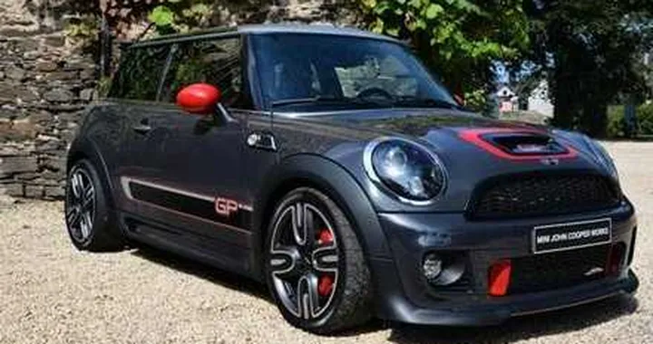 Mini JCW GP 2012, debutto al Salone di Parigi 2012