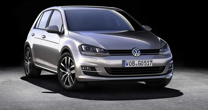 Volkswagen Golf 7 eletta Auto dell’anno 2013