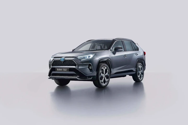 Toyota Rav4: la storia nelle immagini