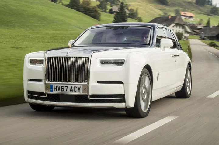Rolls-Royce Phantom 2018: sarà anche elettrica