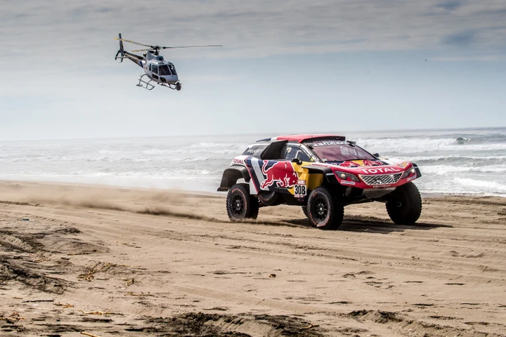 Dakar 2018: Peugeot sempre più al comando dopo la quarta tappa