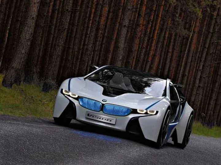 Bmw i8, lo spot della concept ibrida da 300 cavalli