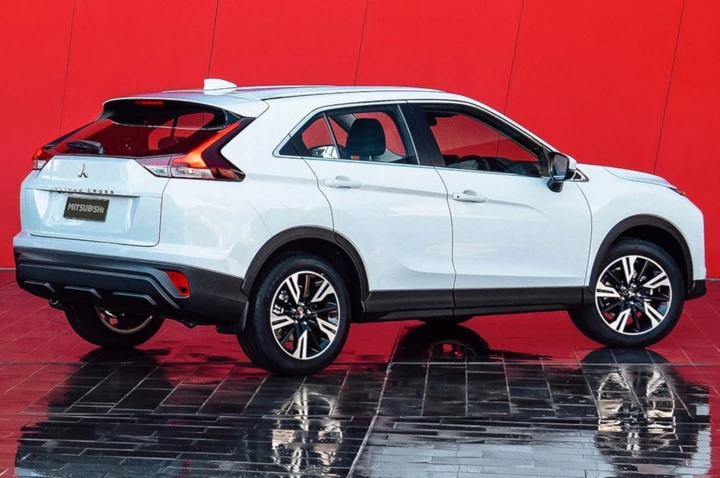 Mitsubishi Eclipse Cross 2021: immagini ufficiali