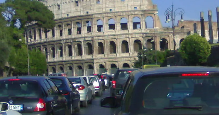 Traffico e trasporti pubblici: l'ACI boccia Roma