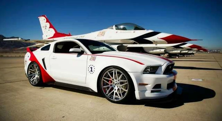 Ford Mustang GT US Air Force Thunderbirds