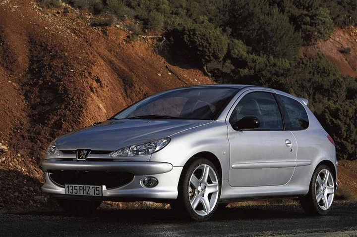 PEUGEOT 206