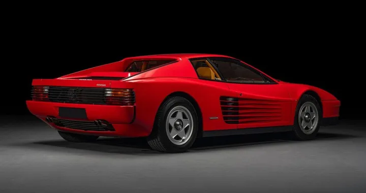 Ferrari Testarossa Monospecchio 1985: all’asta ad Abu Dhabi