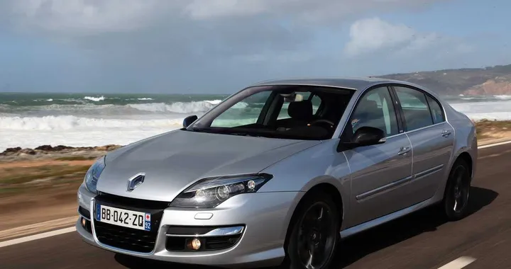 Renault Laguna 2011: solo diesel, da 24.500 euro
