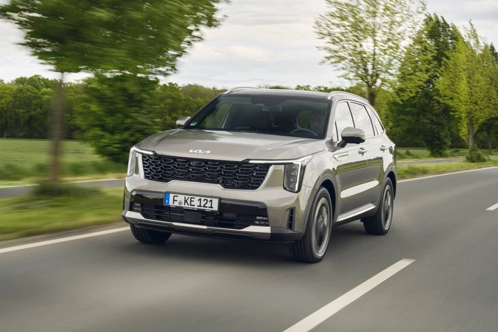 Kia Sorento, adesso anche in versione Full e Plug-in Hybrid