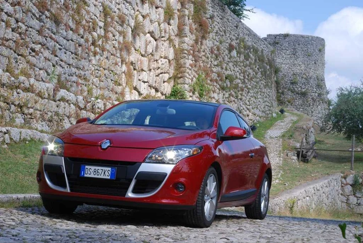 Test Drive Renault Mégane Coupè