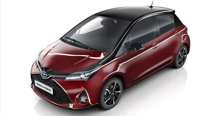 Toyota Yaris Bi-Tone e allestimento Trend Red