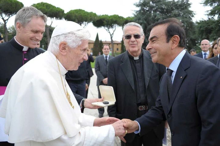 Renault elettriche per il Papa