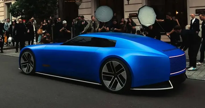 Jaguar Type 00: la supercar più glamour dell’anno fa impazzire la Fashion Week