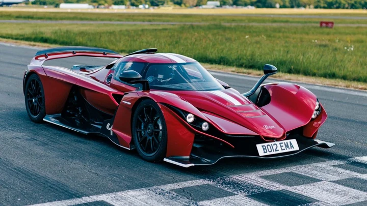 Praga Bohema: la supercar ceca stabilisce il record sul circuito di top gear