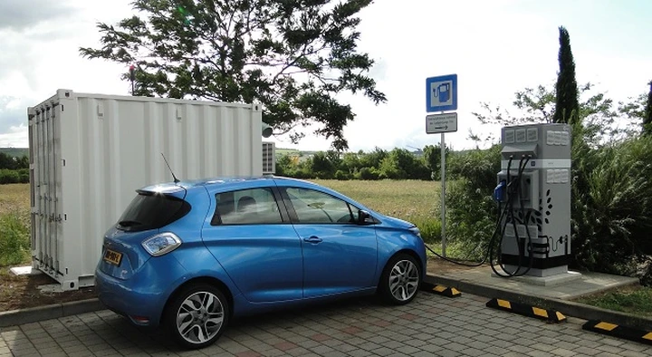 Renault e Connected Energy per la ricarica con batterie di seconda vita