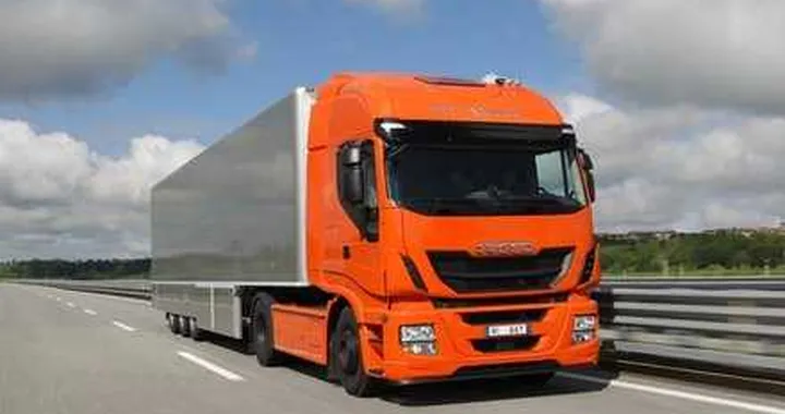 Veicoli commerciali: in Italia aumenta il trasporto su gomma