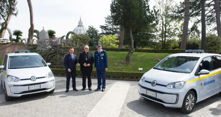 Volkswagen e-up!: due esemplari consegnati alla Gendarmeria Vaticana