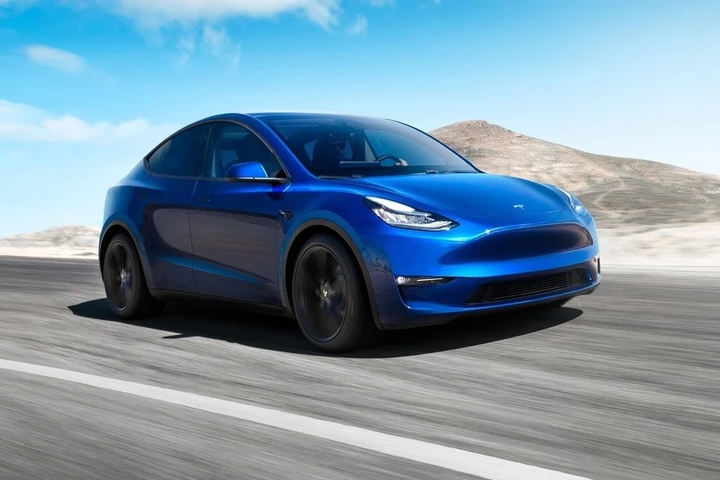 Model Y giù del 56%: Tesla perde terreno nel cuore del mercato europeo