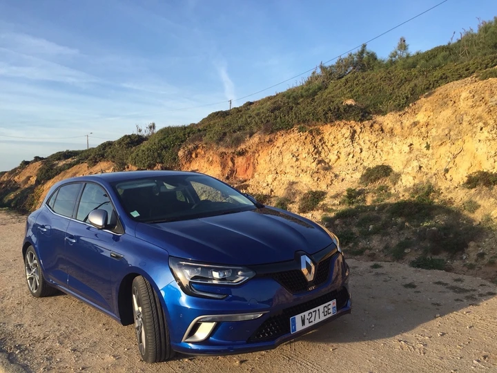 Renault Megane 2016, prezzi da 18.650 euro