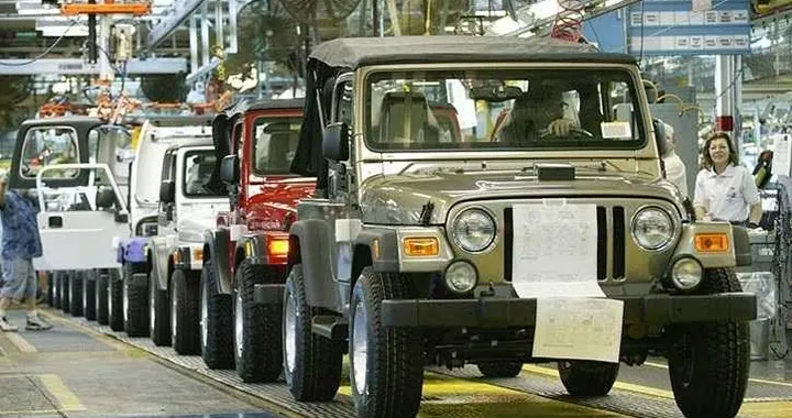 Chrysler: i dipendenti ratificano il nuovo contratto