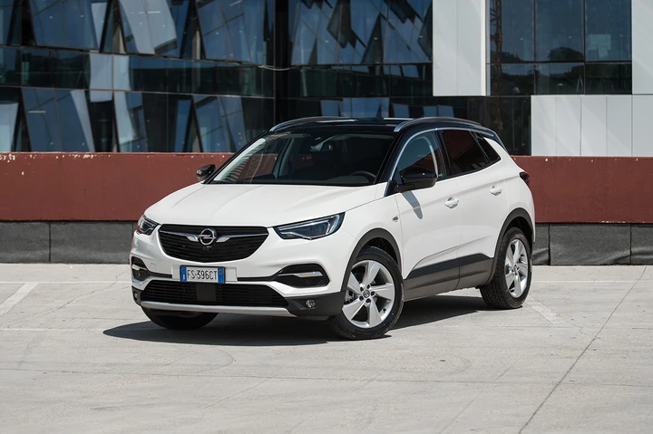 Opel Grandland X 2.0 diesel Ultimate: la prova su strada