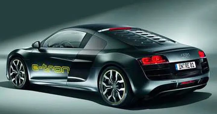 Audi R8 e-tron: sul mercato nel 2012