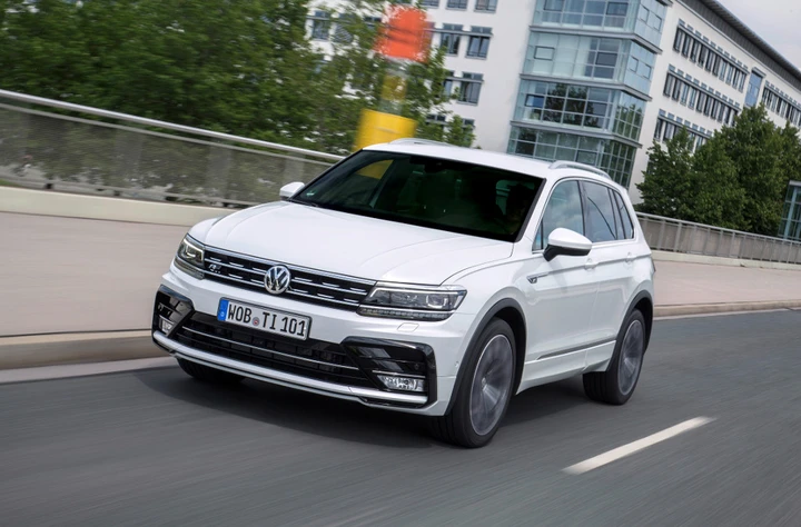 Volkswagen Tiguan: al debutto il 2.0 BiTDI 240 CV e il 2.0 FSI 220 CV