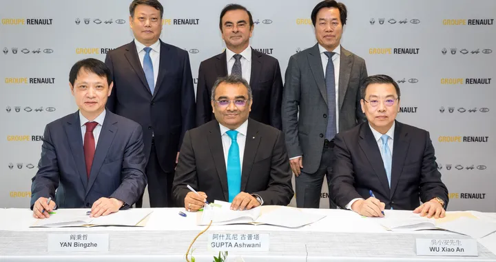 Renault: un accordo per accelerare la produzione in Cina