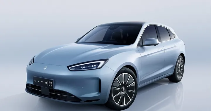 Aito M5: l'auto elettrica di Huawei