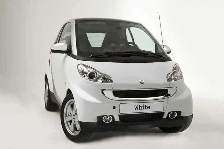 smart fortwo white edition