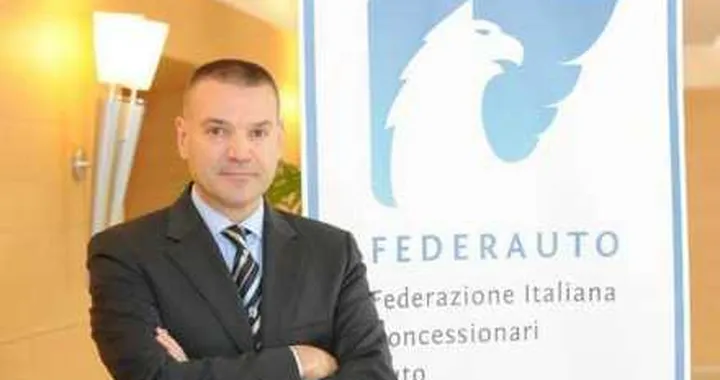 Federauto attacca Monti sull'aumento dell'IVA