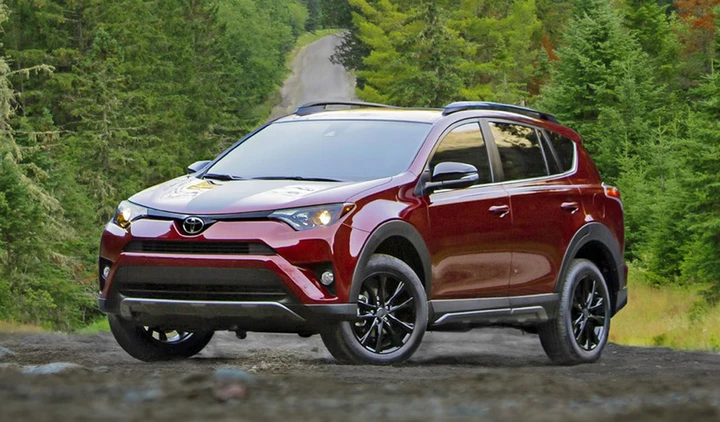 Toyota RAV4 Adventure, per gli amanti dell'off-road