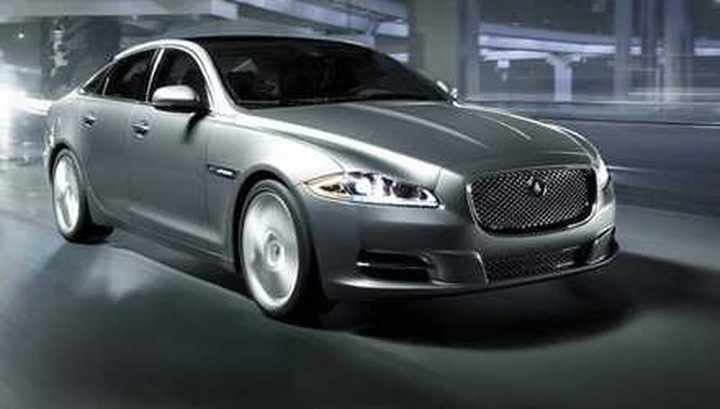 Nuova Jaguar XJ: la rivoluzione del Giaguaro