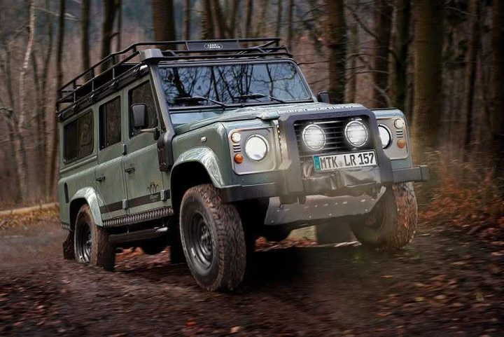 Land Rover Defender Blaser Edition