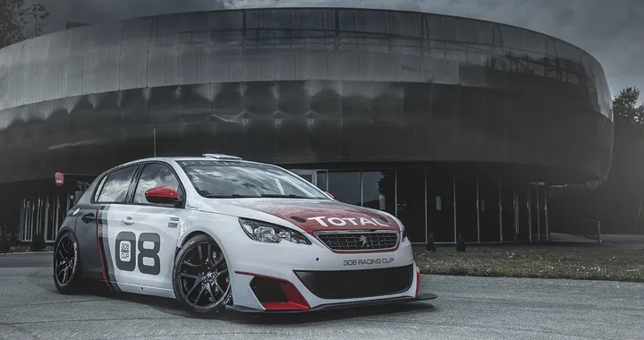 Peugeot 308 Racing Cup: il debutto al Salone di Francoforte