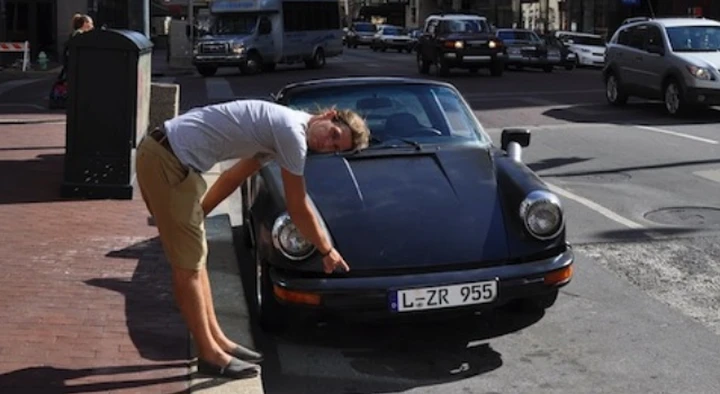 Come risalire al proprietario di un’auto attraverso il numero di targa