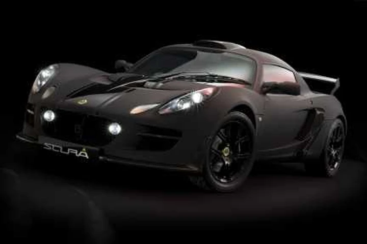Lotus Exige Scura: il carattere ti fa... nera
