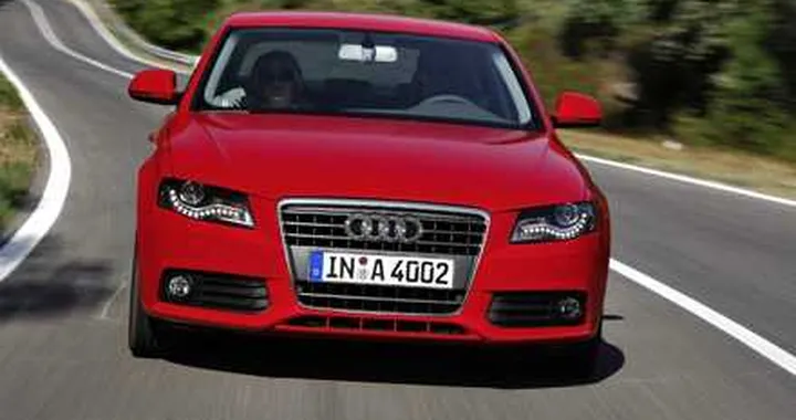 Audi A4 3.0 TDI clean diesel quattro