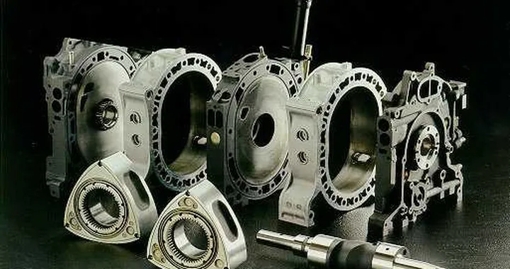 Il futuro di Mazda tra motore rotativo e downsizing
