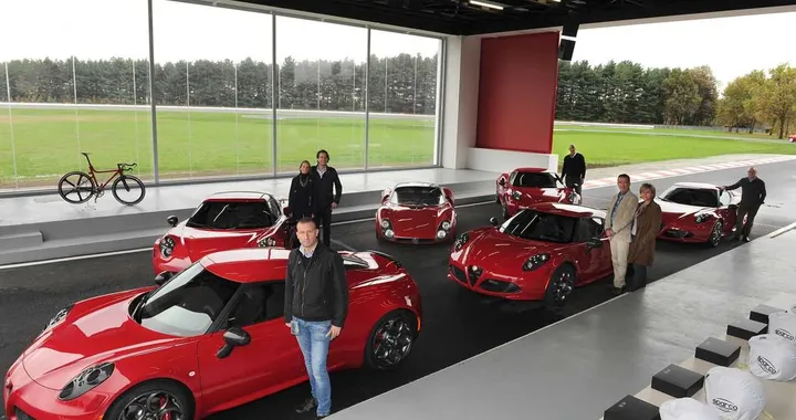 Alfa Romeo 4C Launch Edition, consegnati i primi esemplari